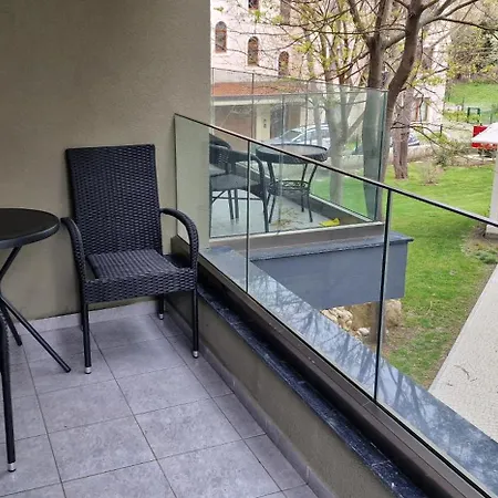 Apartment Tranquil Oasis *